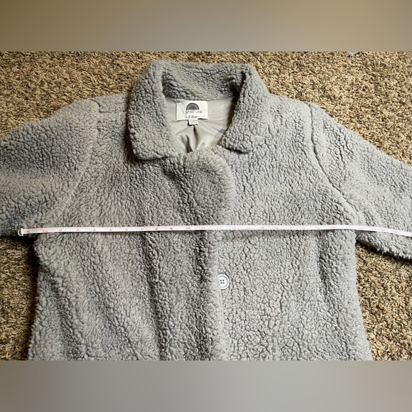 Gray Fuzzy Jacket - Picture 3 of 7